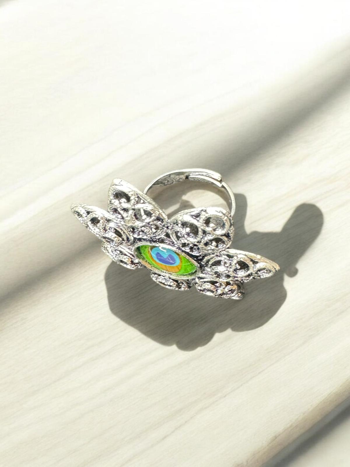 Peacock’s Pride Filigree Ring