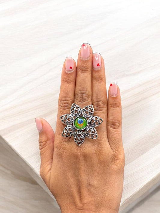 Peacock’s Pride Filigree Ring