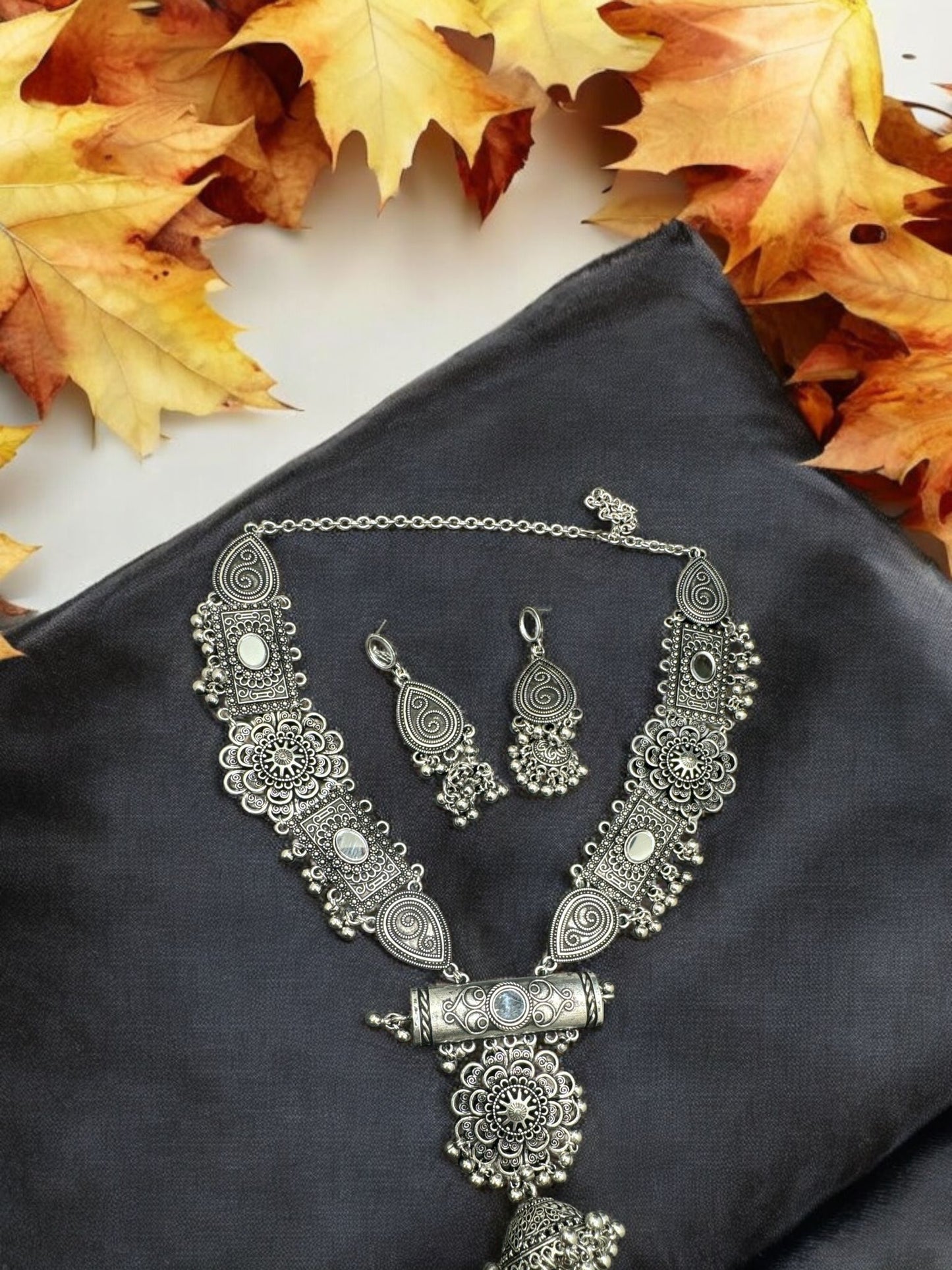 Ornate Elegance Tribal Necklace Set
