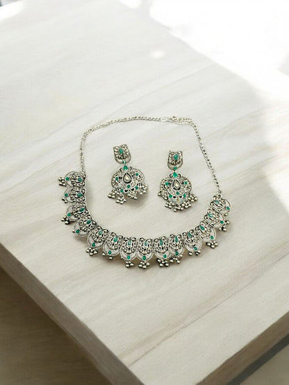Emerald Grace Antique Choker Set